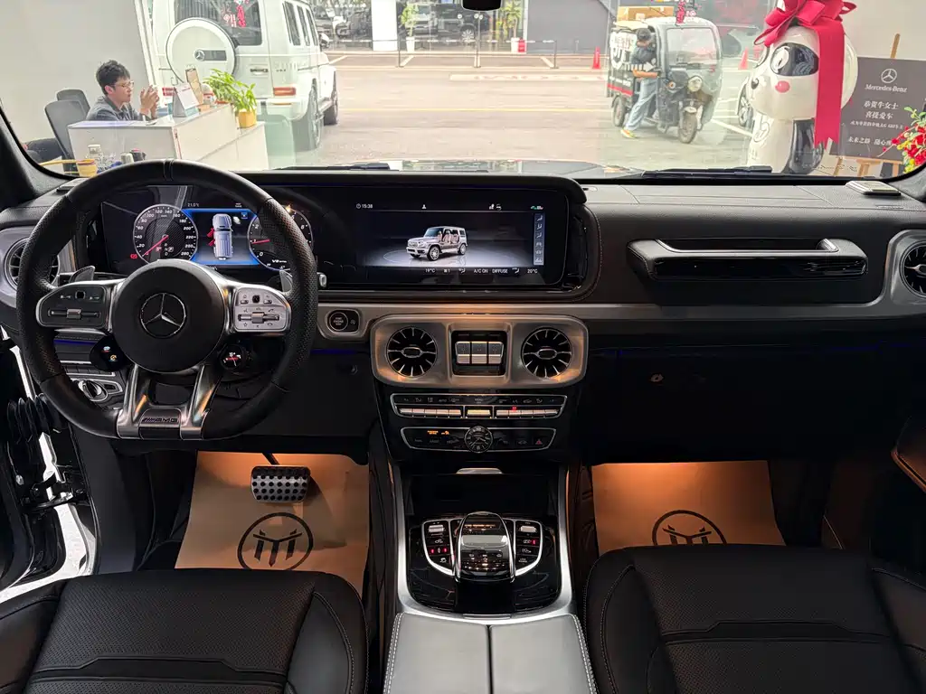 Mercedes-Benz G-Class AMG 2023 — фото 9