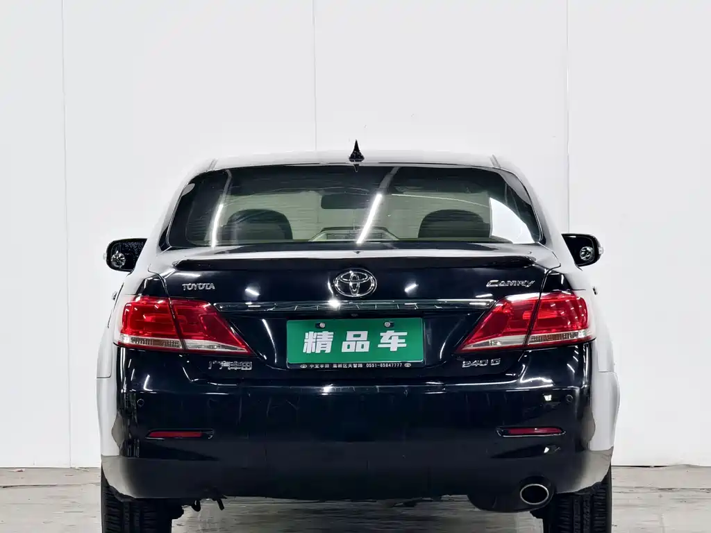 Toyota Camry 2011 — фото 5