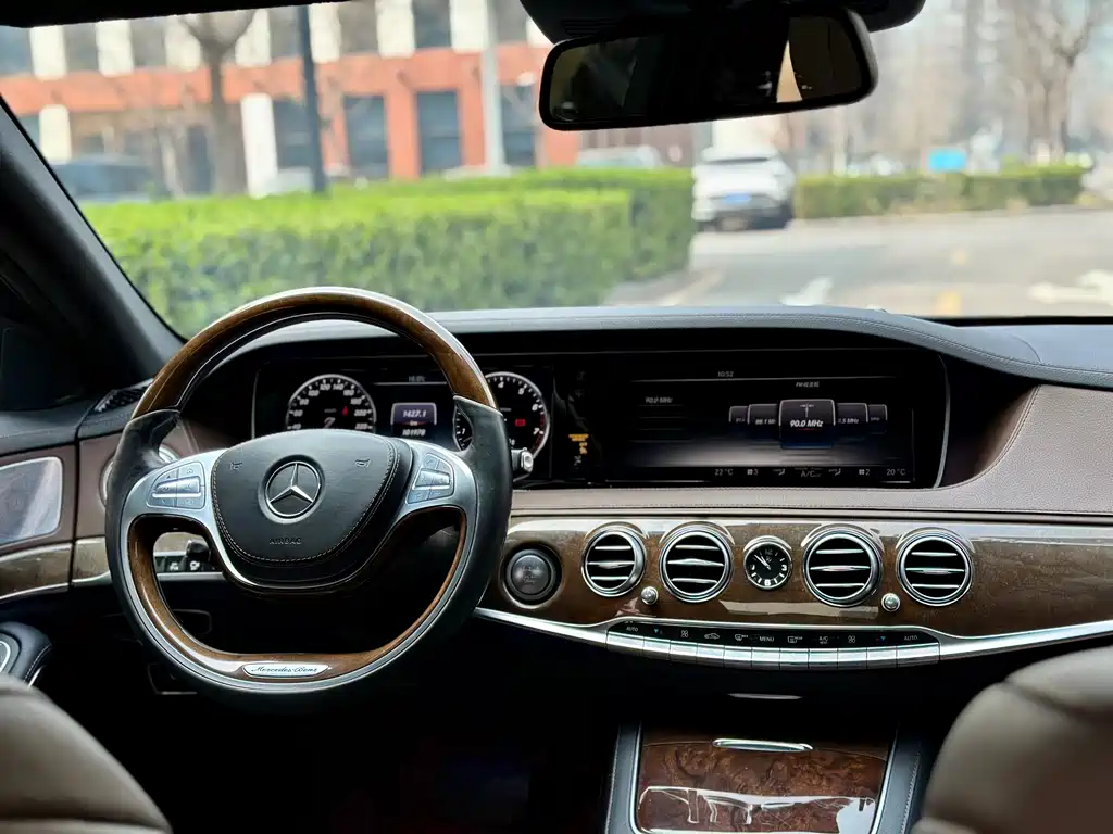 Mercedes-Benz S-Class 2015 — фото 13