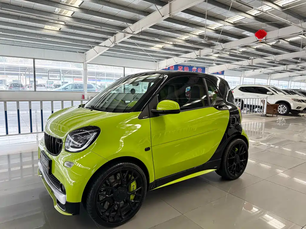 smart Fortwo 2018 — фото 1