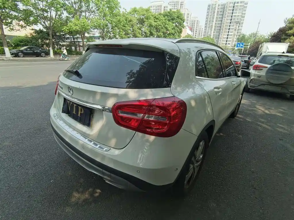 Mercedes-Benz GLA 2015 — фото 11