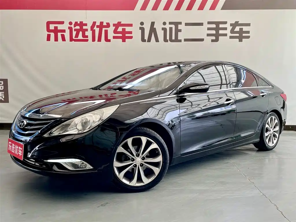 Hyundai Sonata 2013 — фото 1
