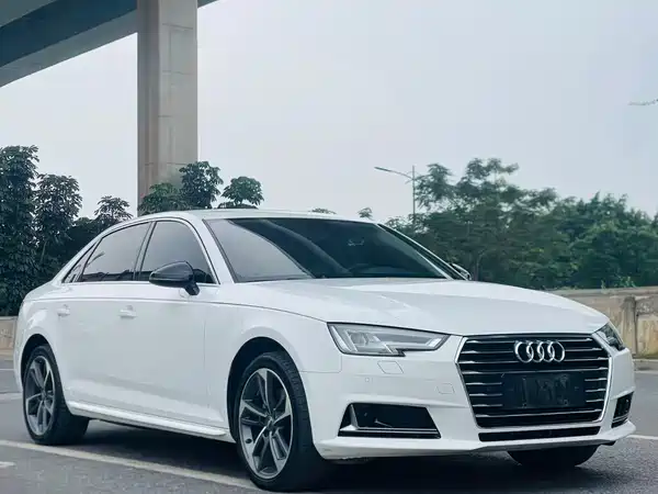 Audi A4L 2018