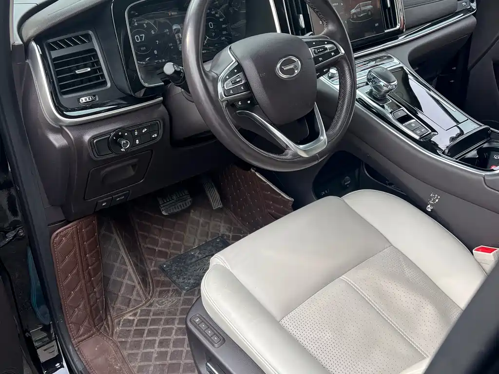 GAC Motor Trumpchi M8 2022 — фото 8