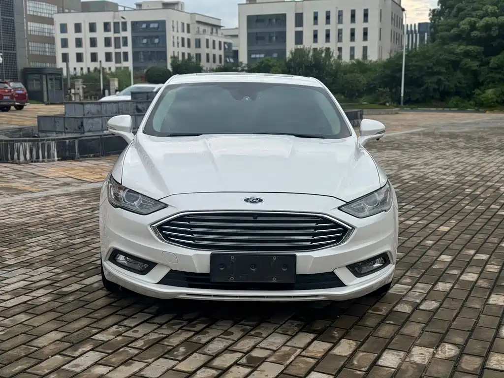 Ford Mondeo 2018 — фото 2