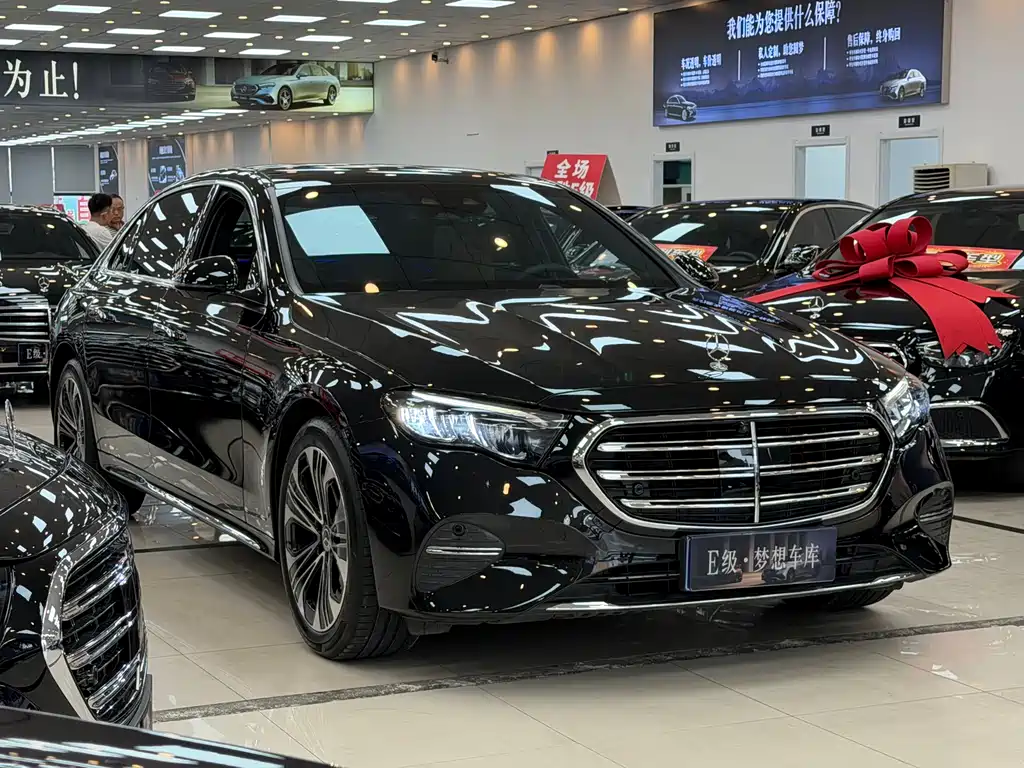 Mercedes-Benz E-Class 2025 — фото 2