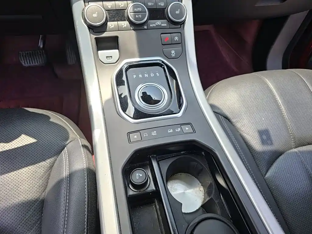 Land Rover Evoque 2016 — фото 14