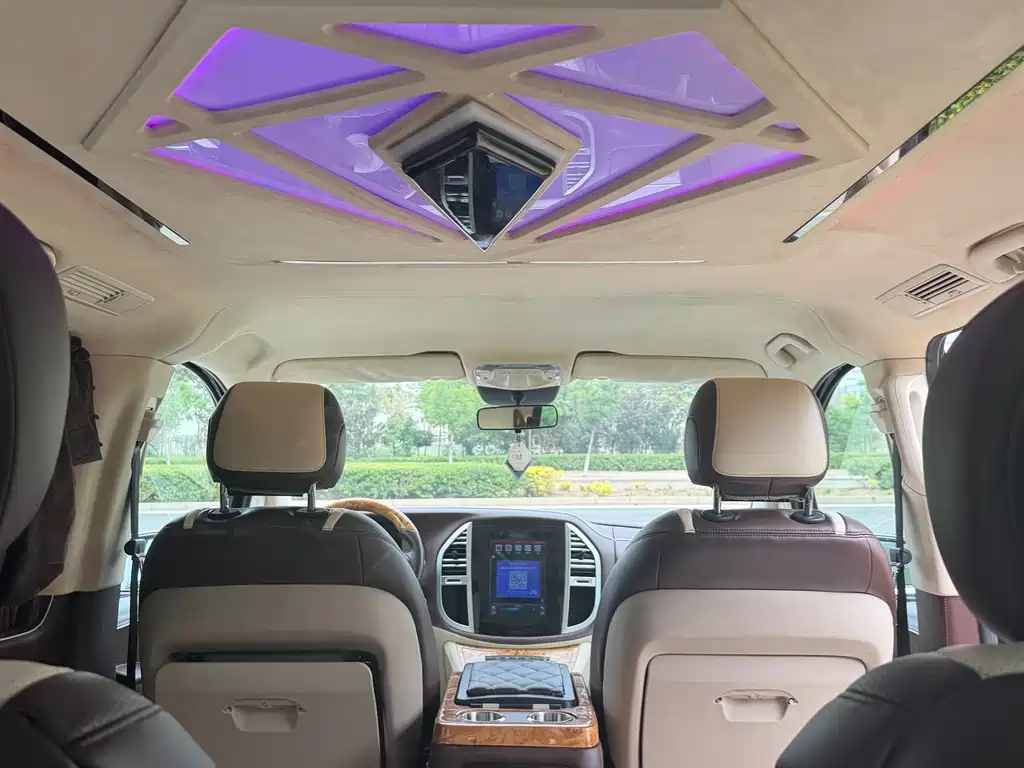 Mercedes-Benz Vito 2019 — фото 13