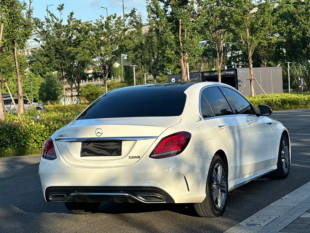 Mercedes-Benz C-Class 2020