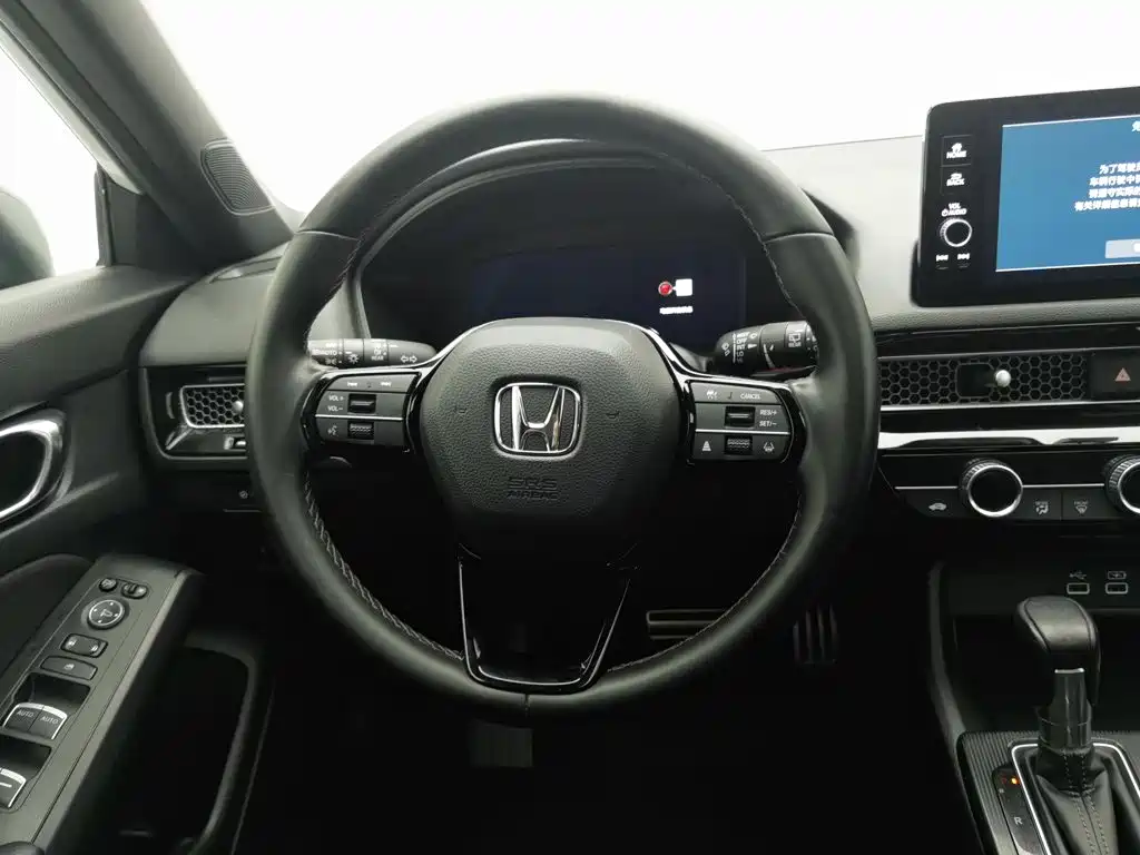 Honda Civic 2024 — фото 11
