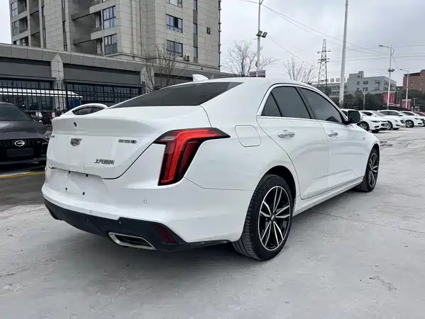 Cadillac CT4 2023