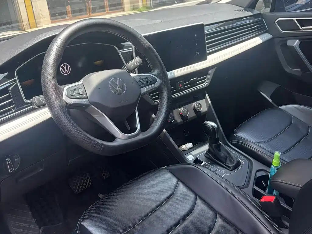 Volkswagen Tiguan L 2023