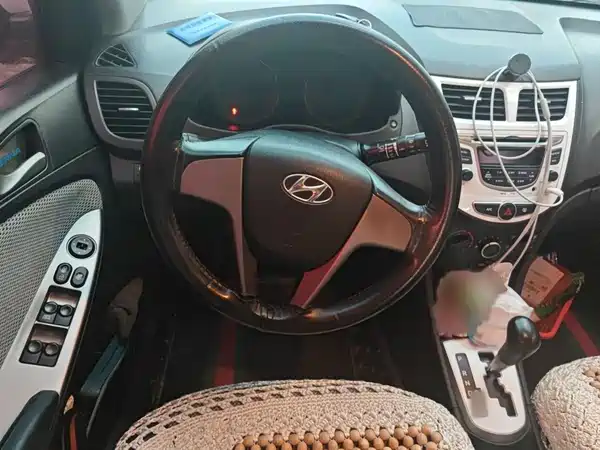 Hyundai Rui Yi 2015
