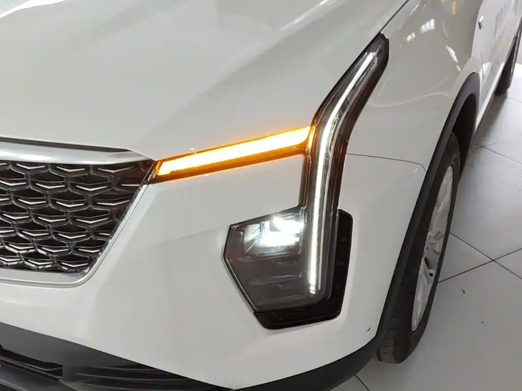 Cadillac XT4 2024 — фото 24