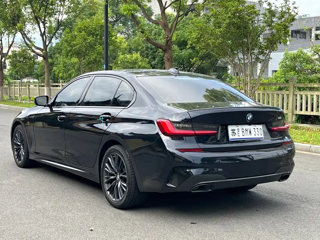 BMW 3 Series 2021