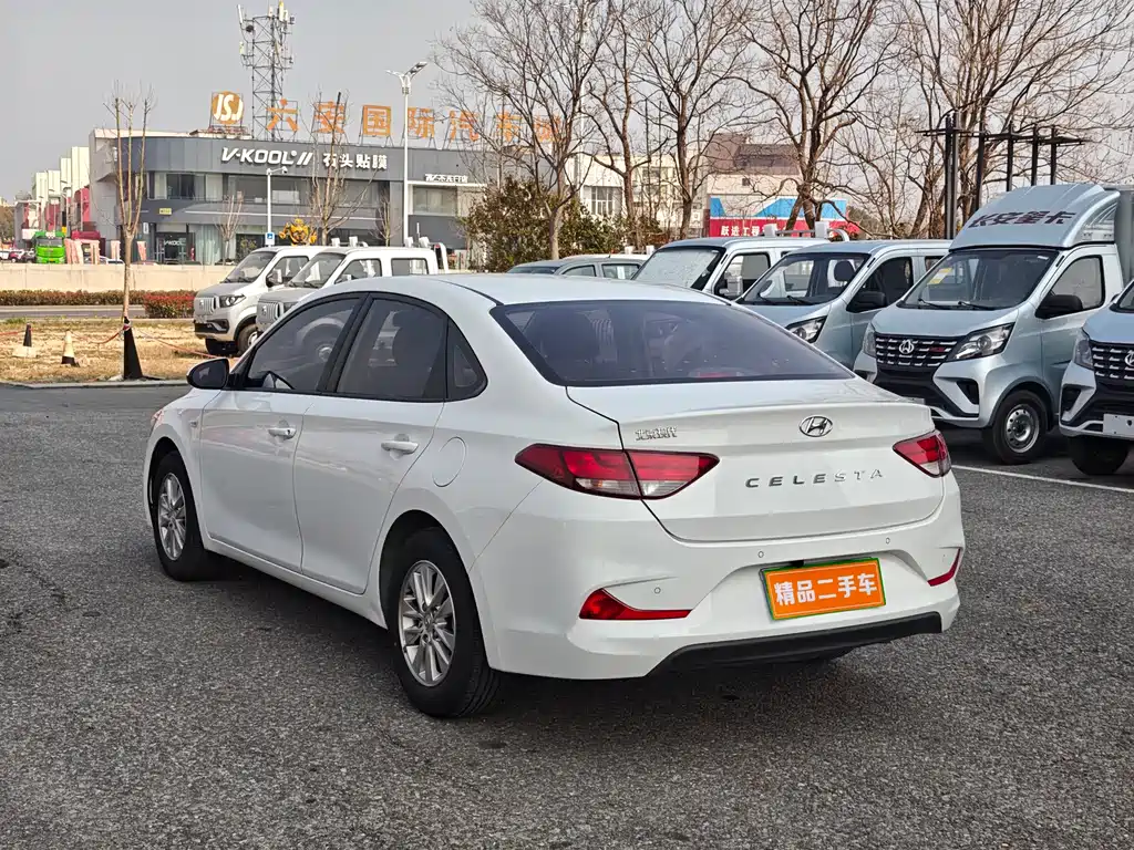 Hyundai Elantra 2021 — фото 6