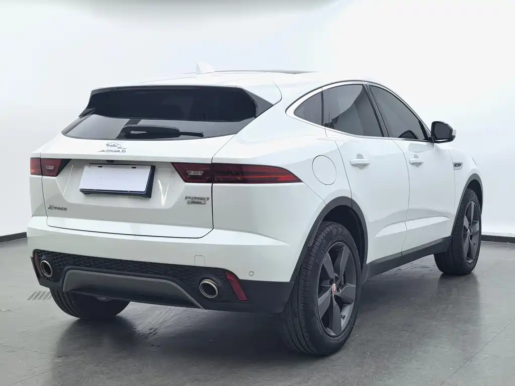 Jaguar E-PACE 2020 — фото 4