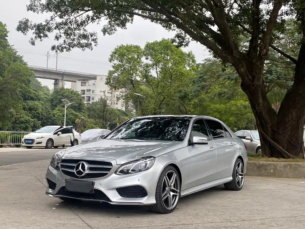 Mercedes-Benz E-Class 2015 — фото 1