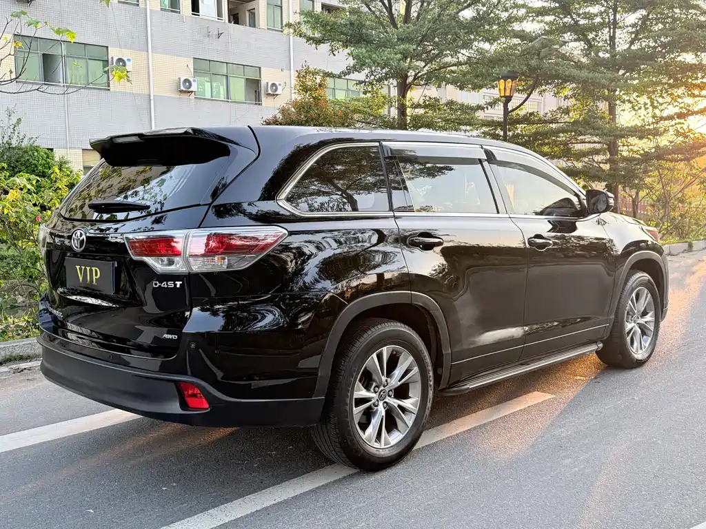 Toyota Highlander 2017 — фото 8