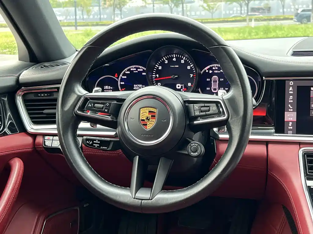 Porsche Panamera 2021 — фото 12