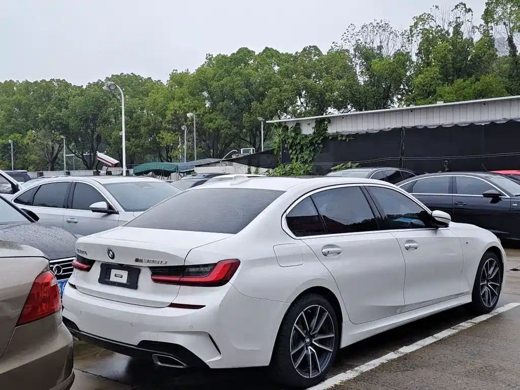 BMW 3 Series 2022