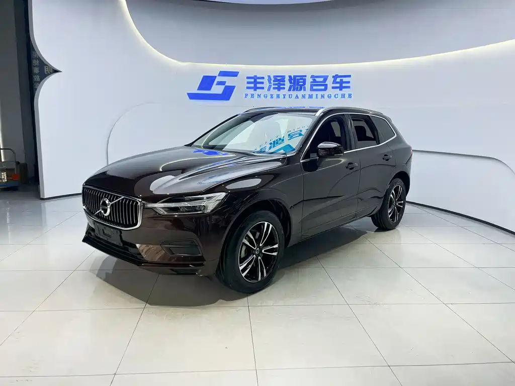 Volvo XC60 2019 — фото 1