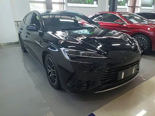 BYD Seal 07 DM-i 2025