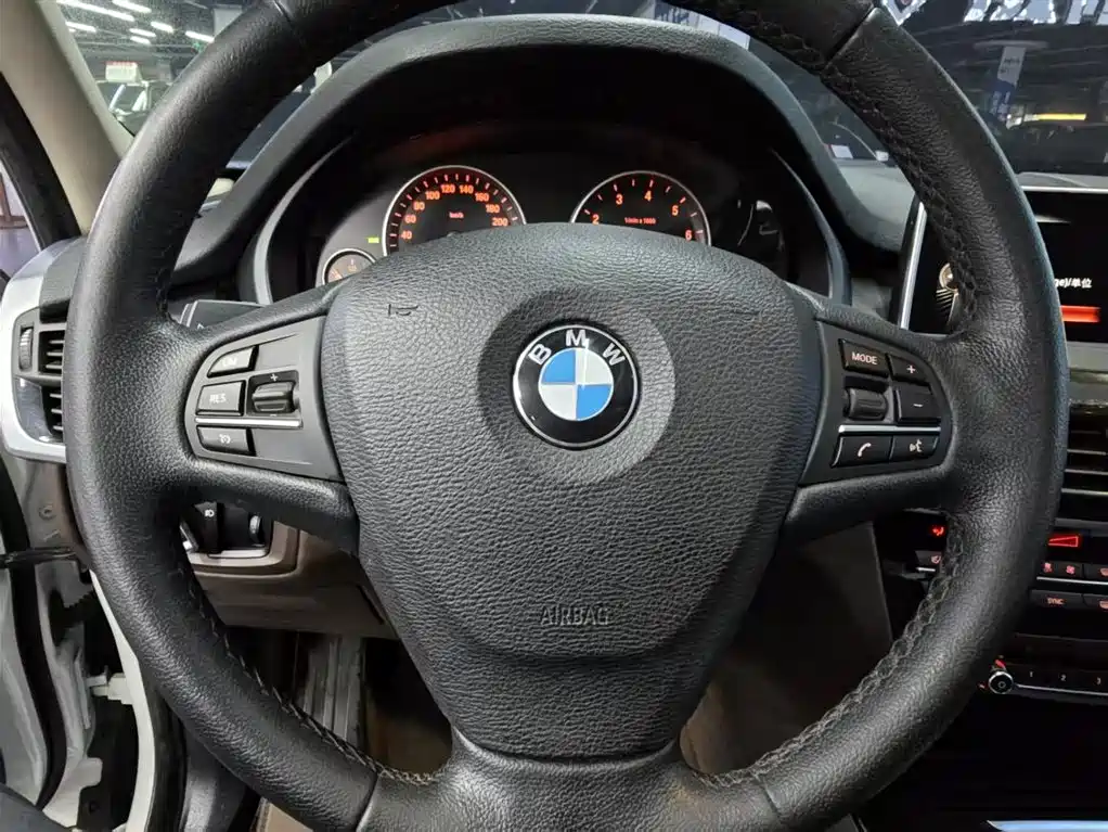 BMW X5 2016 — фото 12