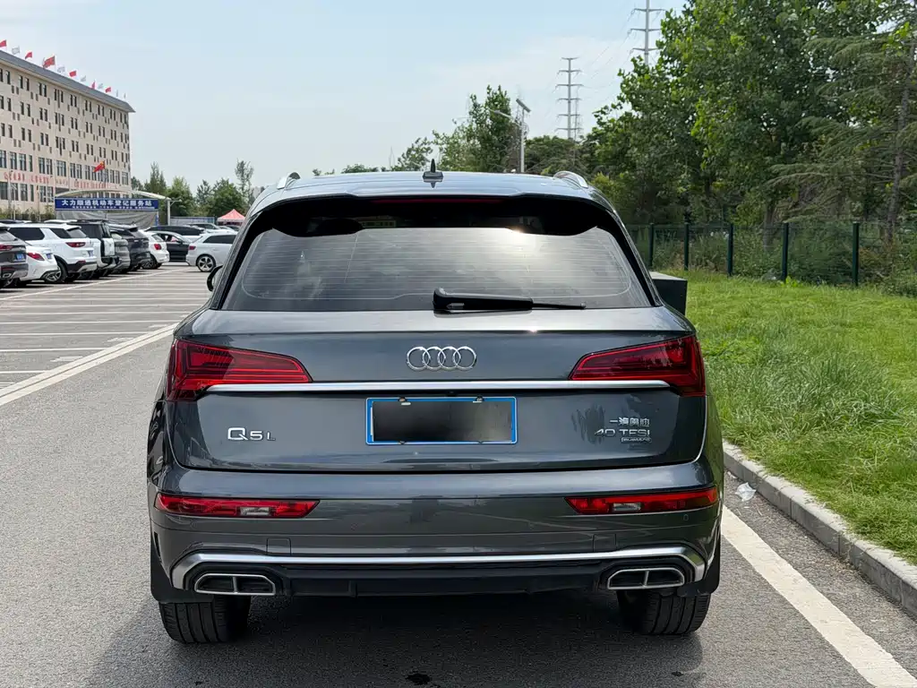 Audi Q5L 2021 — фото 13