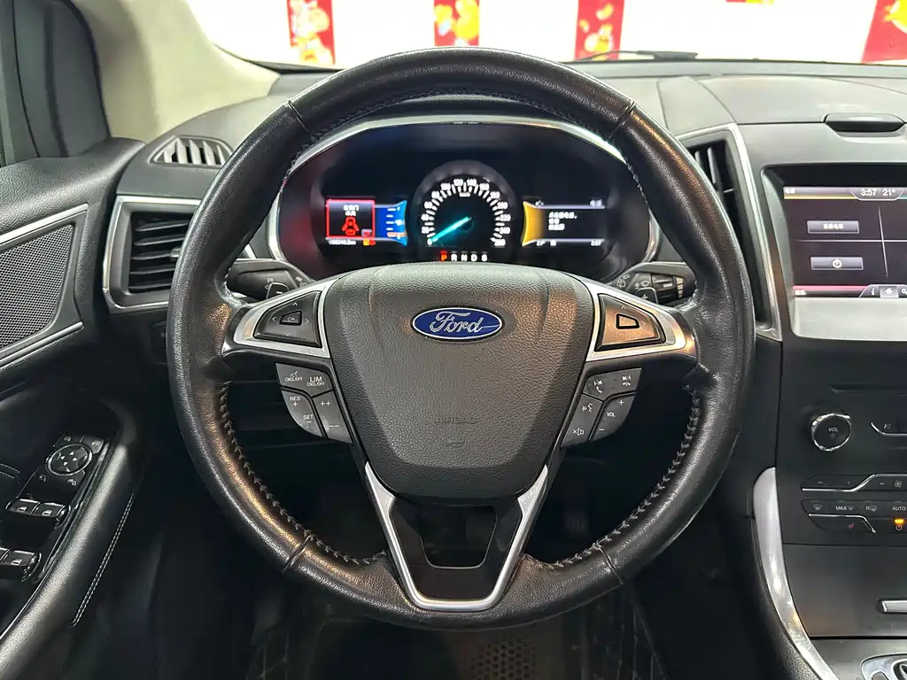 Ford Edge 2015 — фото 12
