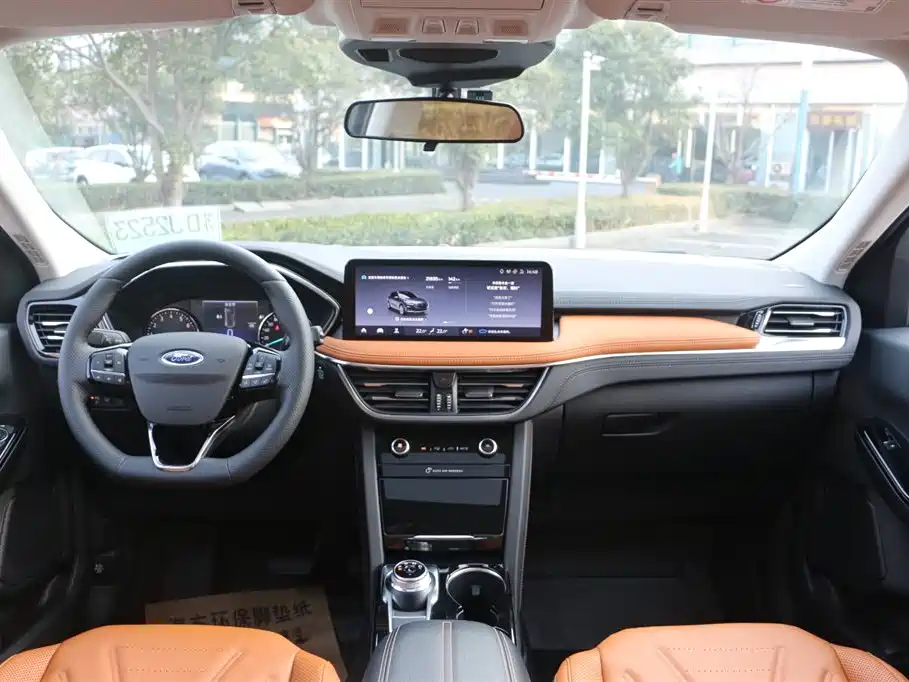 Ford Escape 2023 — фото 14