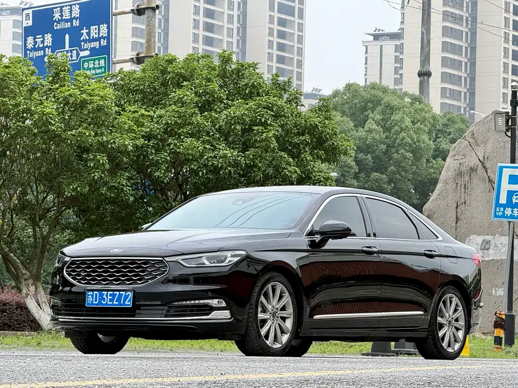Ford Taurus 2021 — фото 2