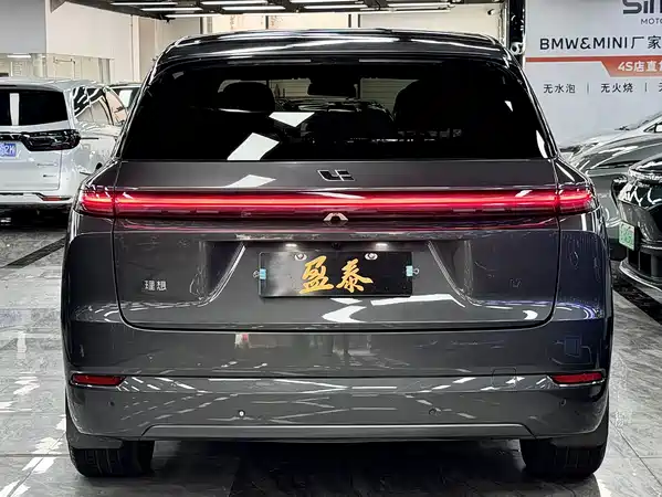 Li Auto L7 2024