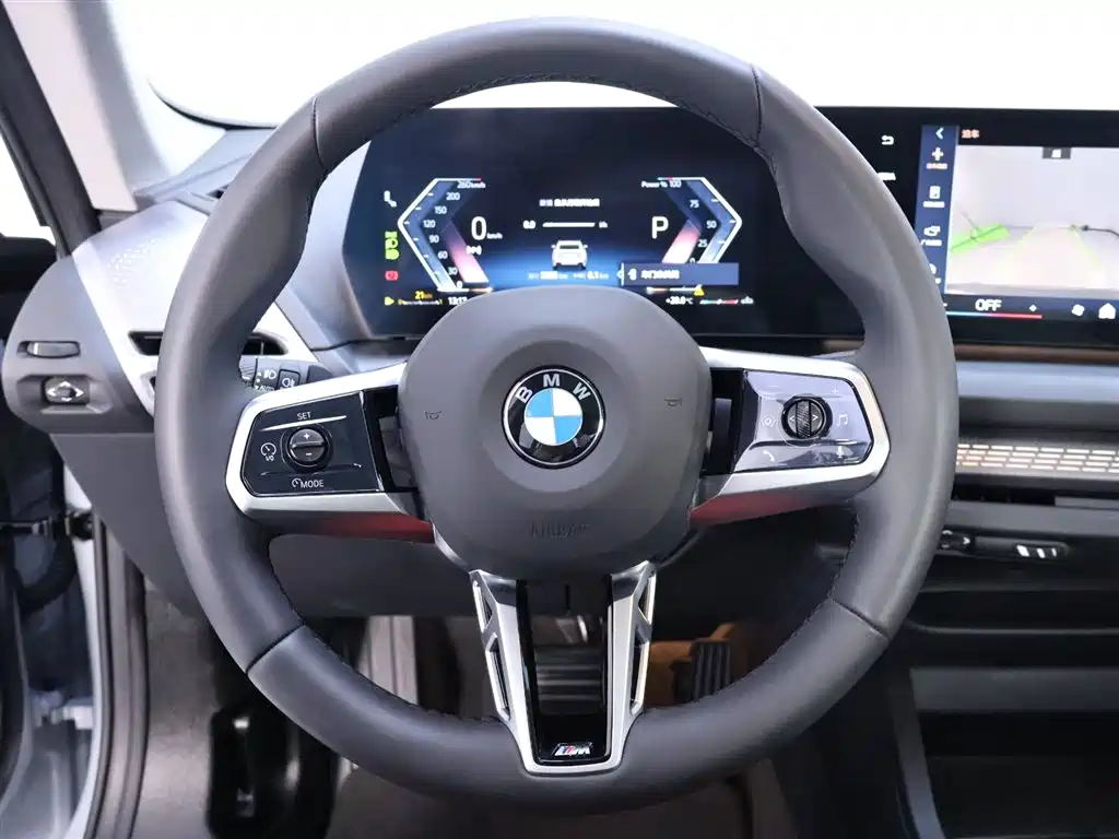 BMW 2 Series 2025 — фото 16