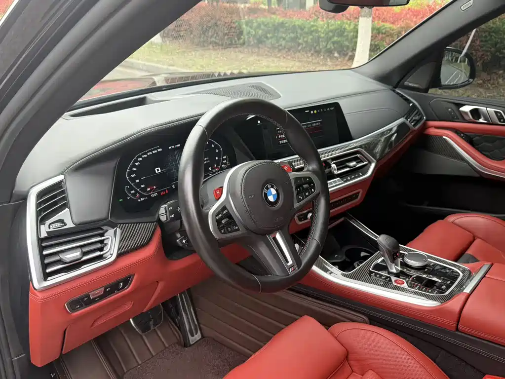 BMW X5 M 2022 — фото 8