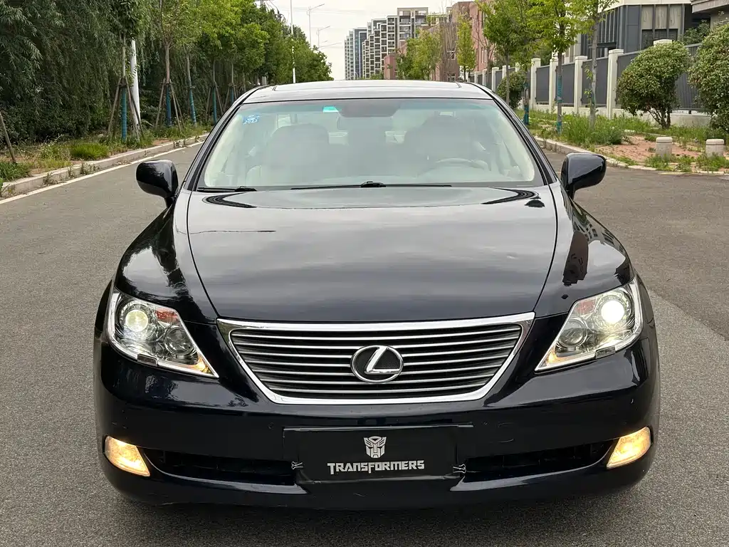 Lexus LS 2008