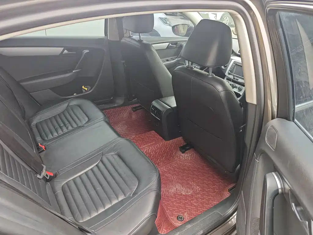 Volkswagen Magotan 2014