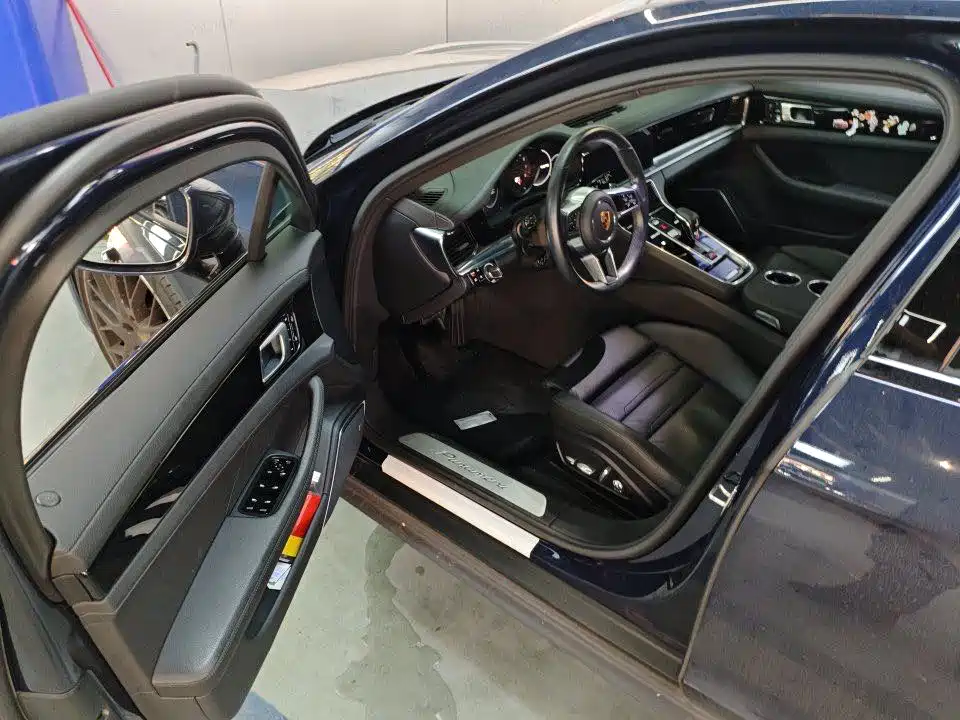 Porsche Panamera 2020