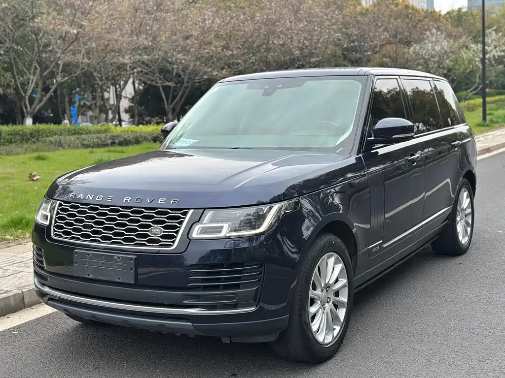 Land Rover Range Rover 2018 — фото 1