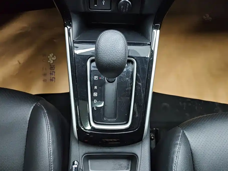 Nissan Sylphy 2021 — фото 16