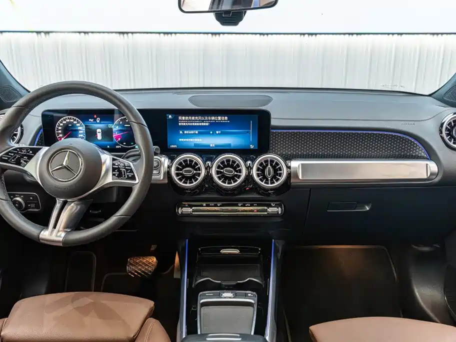 Mercedes-Benz GLB 2024 — фото 12
