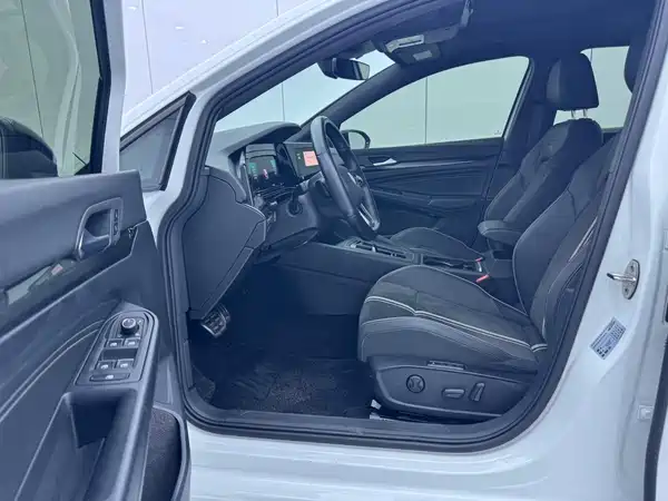 Volkswagen Golf 2022