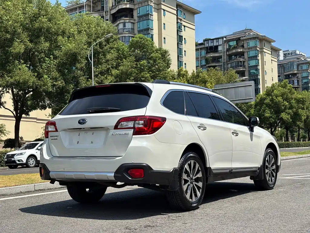 Subaru Outback 2015 — фото 7
