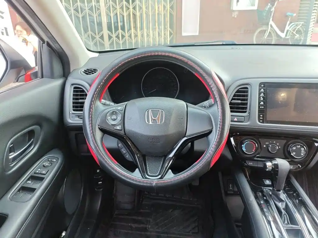 Honda Vezel 2021 — фото 3