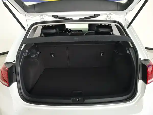 Volkswagen Golf 2020