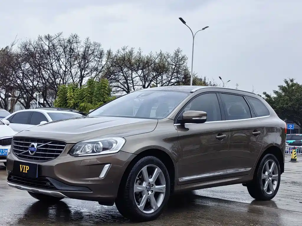 Volvo XC60 2014 — фото 1