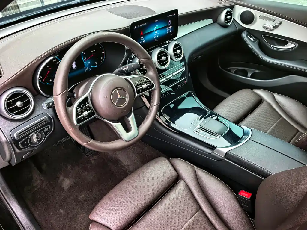 Mercedes-Benz GLC 2022 — фото 6