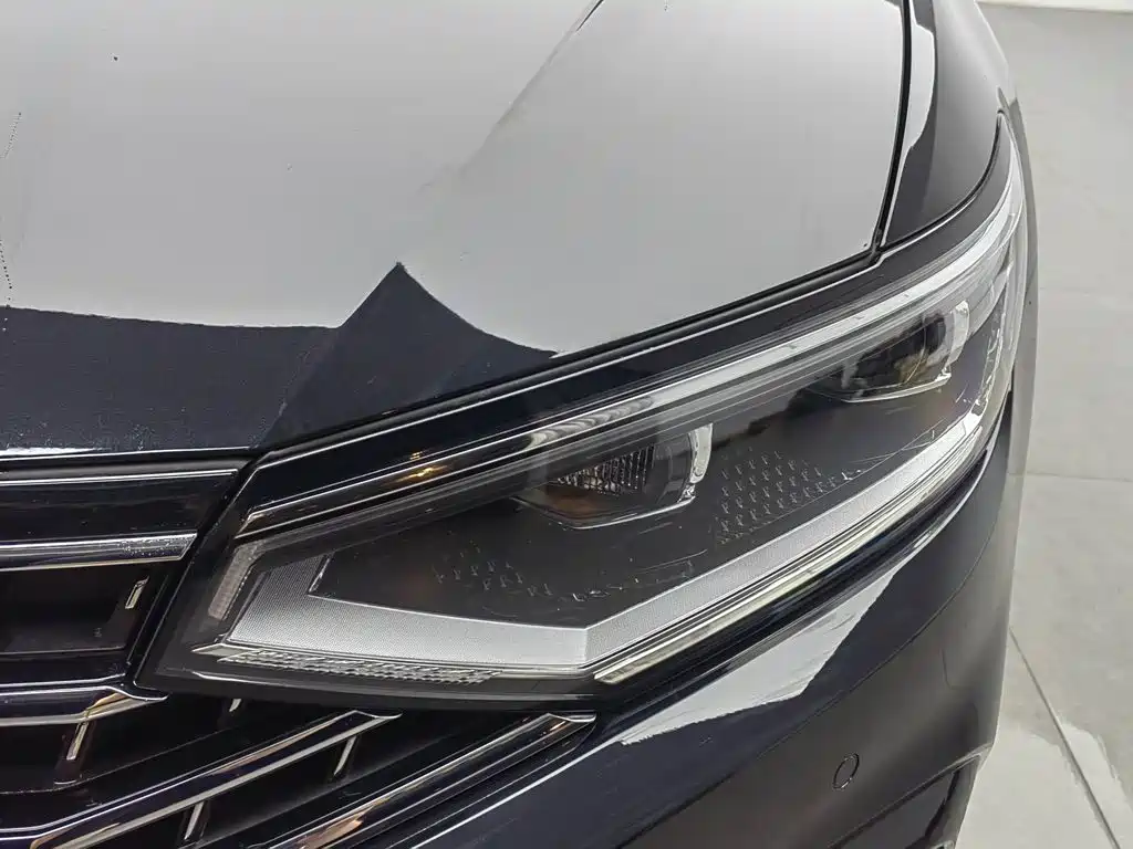 Volkswagen Magotan 2024