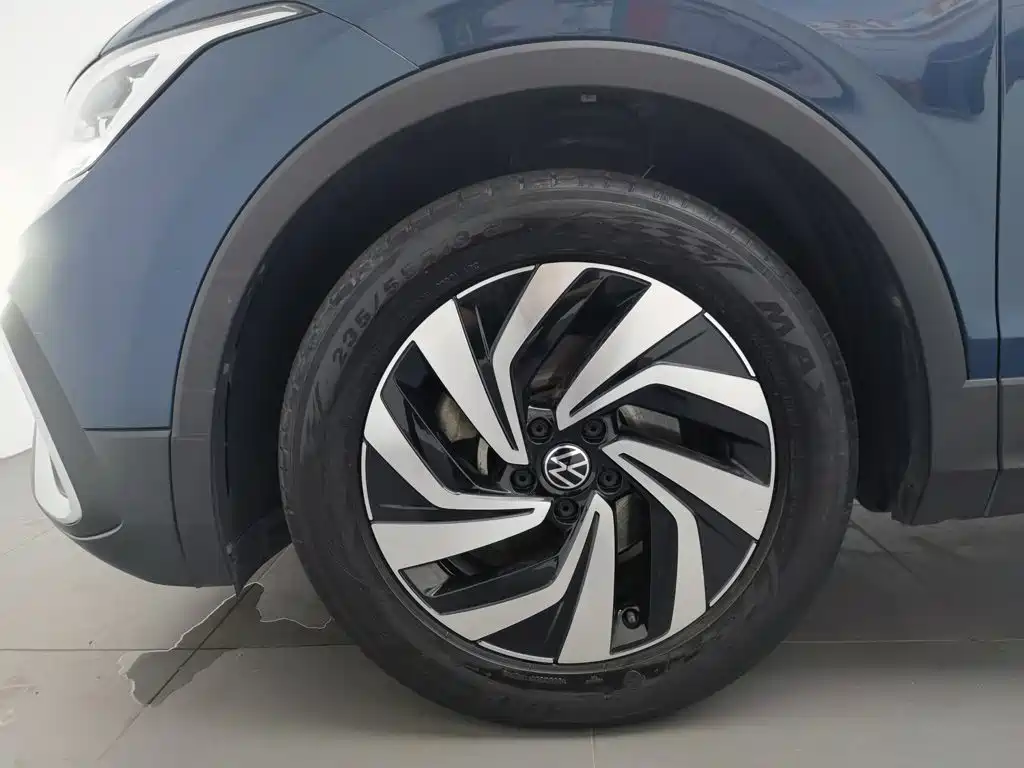 Volkswagen Tiguan L 2022 — фото 17