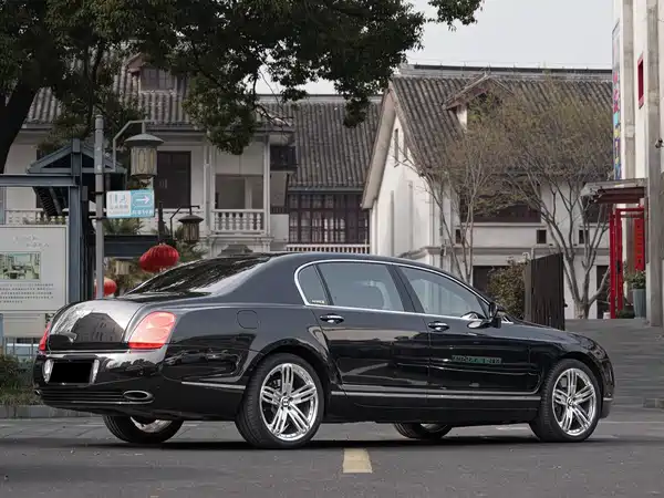Bentley Flying Spur 2005